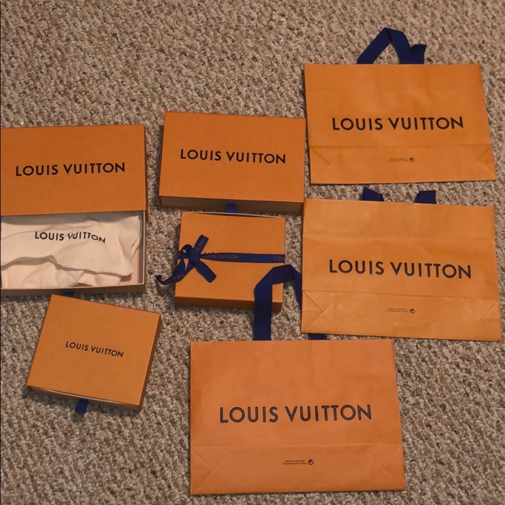 LV boxes and gifts bags dusty bag not included